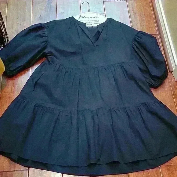 SUNDRY BY‎ EVEREVE BLACK PUFFY DRESS - Picture 1 of 3